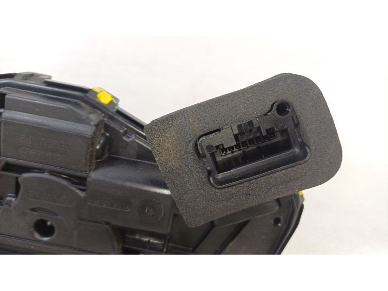 Recambio de cerradura puerta delantera derecha para seat arona (kj7, kjp) 1.0 tsi referencia OEM IAM 5TB837016C  