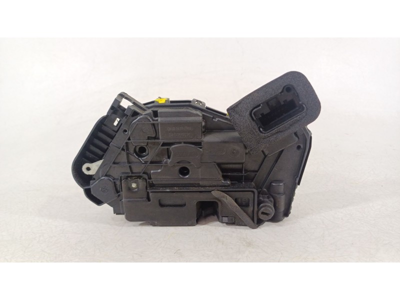 Recambio de cerradura puerta trasera derecha para seat arona (kj7, kjp) 1.0 tsi referencia OEM IAM 5TA839016L  