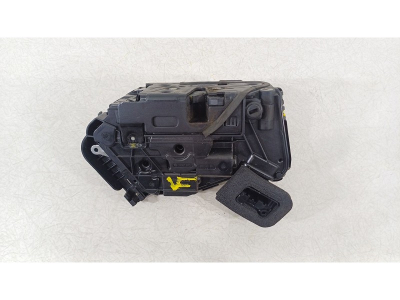 Recambio de cerradura puerta trasera izquierda para seat arona (kj7, kjp) 1.0 tsi referencia OEM IAM 5TA839015L  