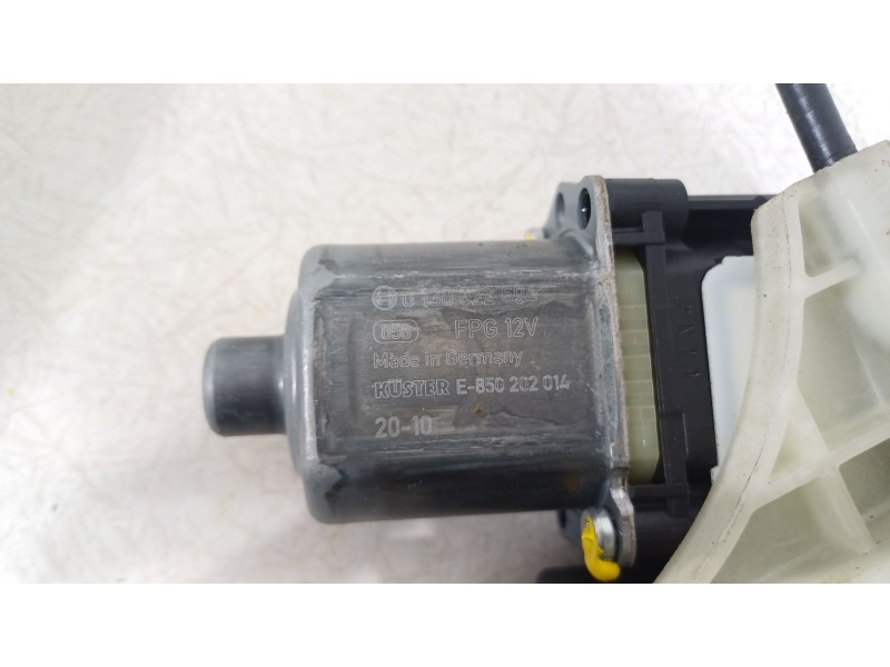 Recambio de elevalunas trasero derecho para seat arona (kj7, kjp) 1.0 tsi referencia OEM IAM 6F0839462C  