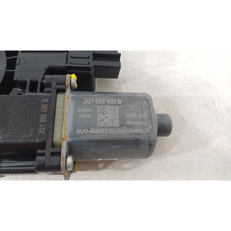Recambio de motor elevalunas delantero izquierdo para seat arona (kj7, kjp) 1.0 tsi referencia OEM IAM 2Q1959405B  