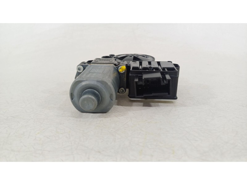 Recambio de motor elevalunas delantero izquierdo para seat arona (kj7, kjp) 1.0 tsi referencia OEM IAM 2Q1959405B  