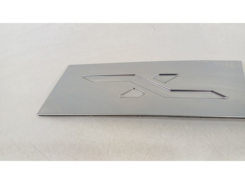 Recambio de moldura para seat arona (kj7, kjp) 1.0 tsi referencia OEM IAM 6F9853378F  