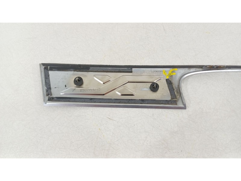 Recambio de moldura para seat arona (kj7, kjp) 1.0 tsi referencia OEM IAM 6F9853378F  