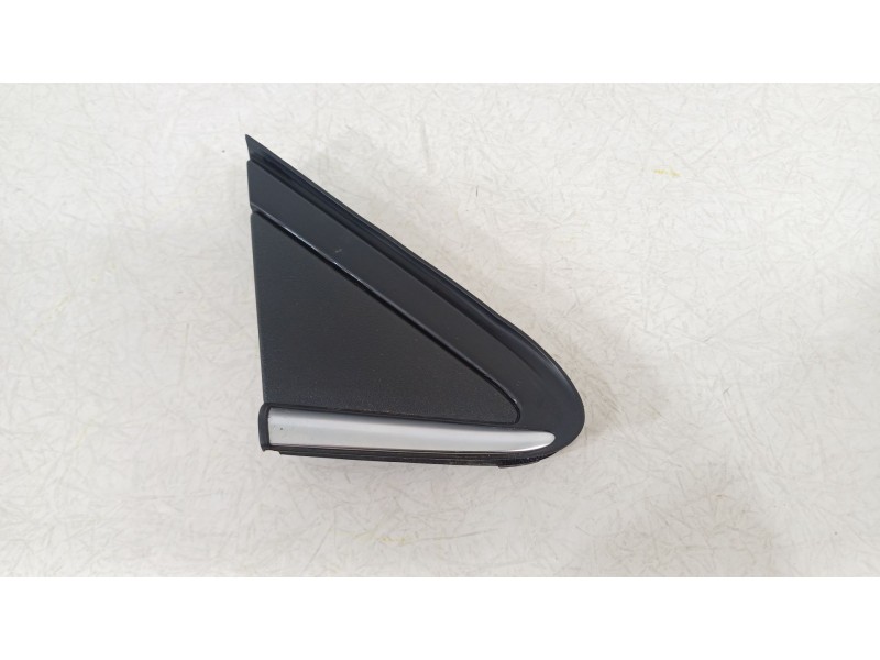 Recambio de moldura para seat arona (kj7, kjp) 1.0 tsi referencia OEM IAM 6F9853274F  