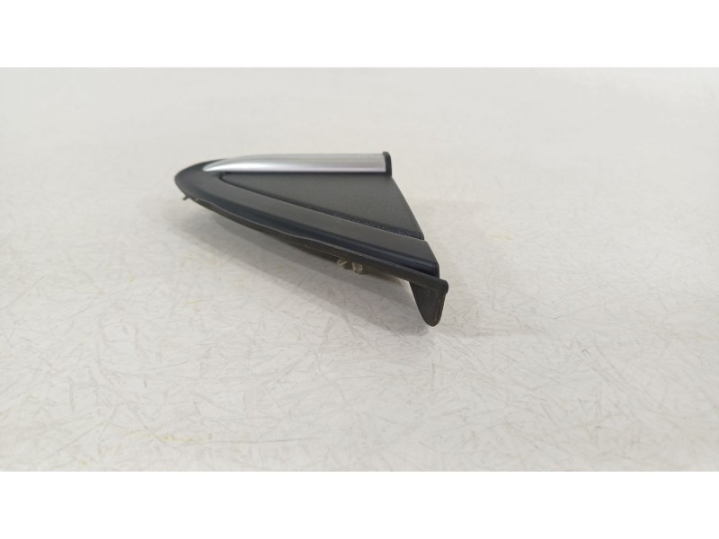 Recambio de moldura para seat arona (kj7, kjp) 1.0 tsi referencia OEM IAM 6F9853274F  