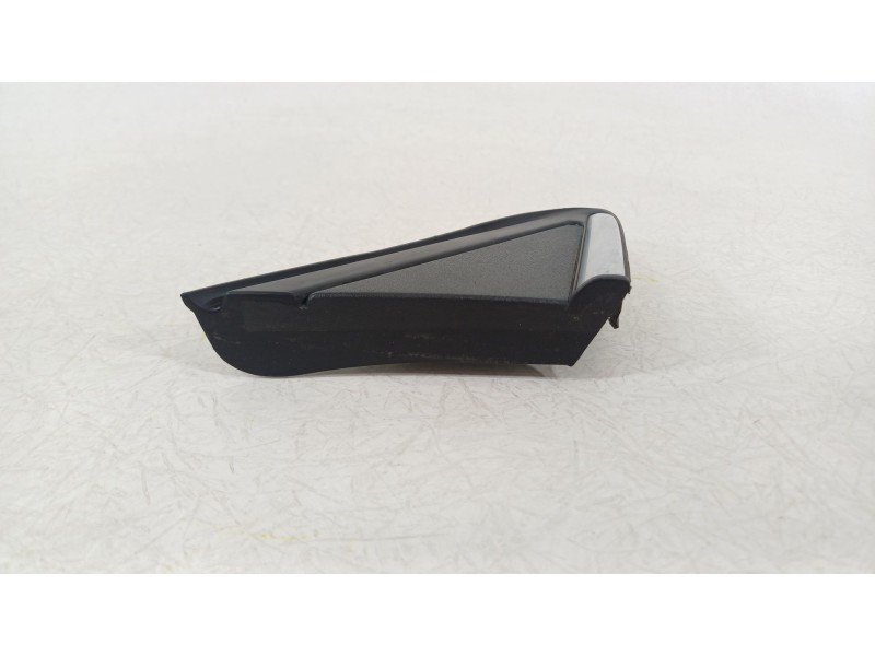 Recambio de moldura para seat arona (kj7, kjp) 1.0 tsi referencia OEM IAM 6F9853274F  