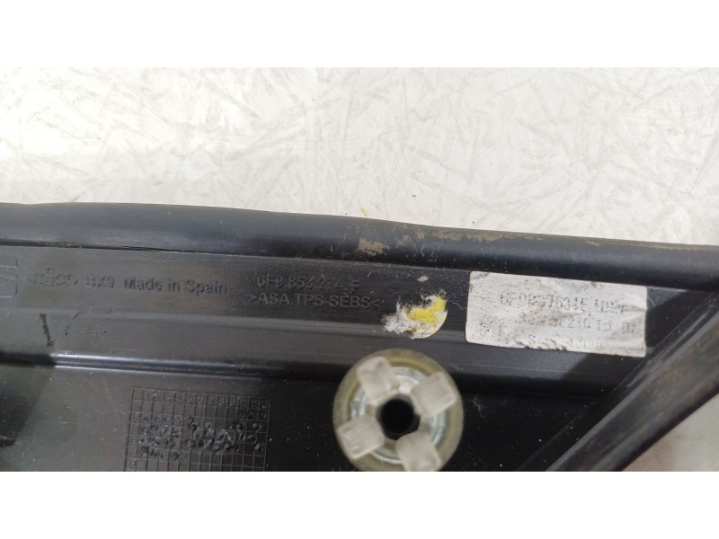 Recambio de moldura para seat arona (kj7, kjp) 1.0 tsi referencia OEM IAM 6F9853274F  