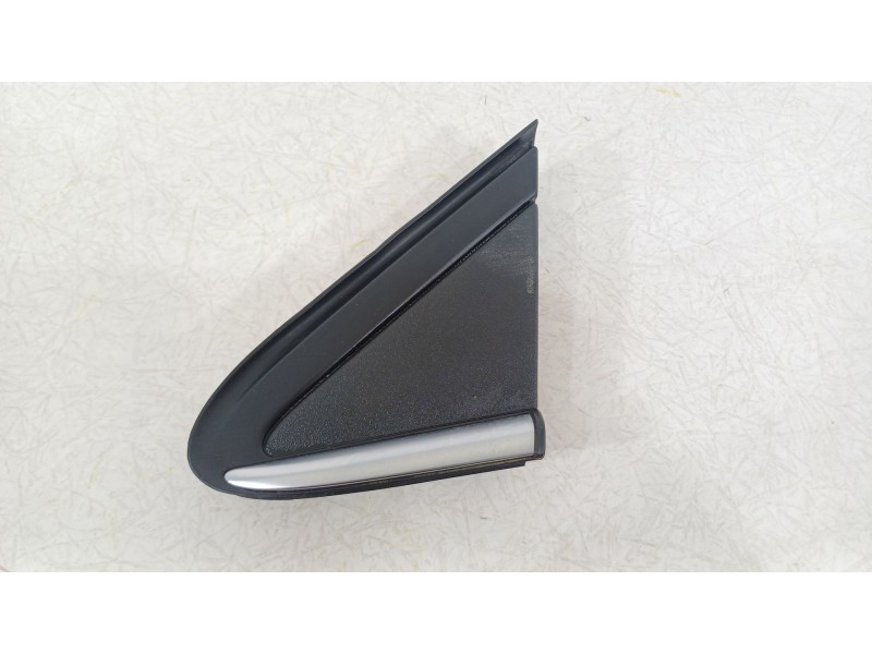 Recambio de moldura para seat arona (kj7, kjp) 1.0 tsi referencia OEM IAM 6F9853273F  