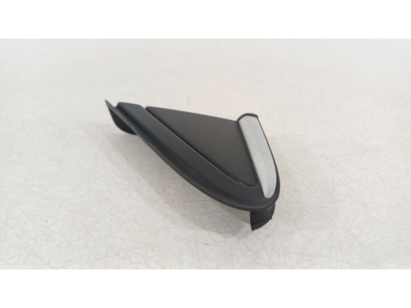 Recambio de moldura para seat arona (kj7, kjp) 1.0 tsi referencia OEM IAM 6F9853273F  