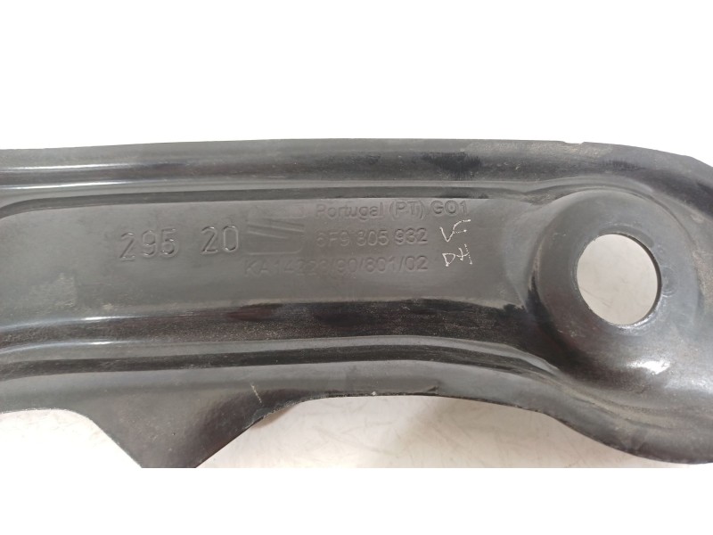 Recambio de travesaño superior para seat arona (kj7, kjp) 1.0 tsi referencia OEM IAM 6F9805932  