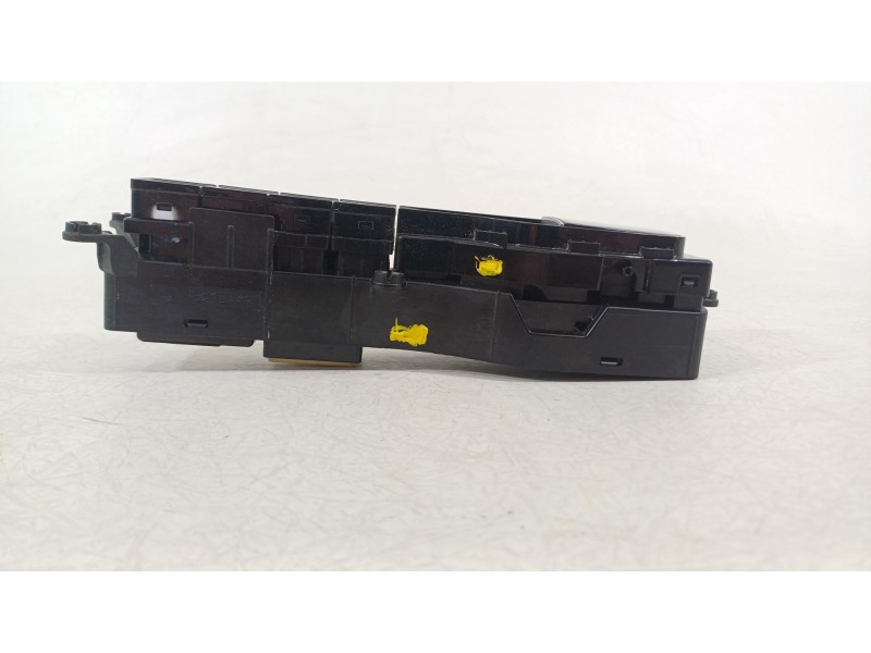 Recambio de palanca freno de mano para kia niro (de) 1.6 gdi hybrid referencia OEM IAM 93335AT040  