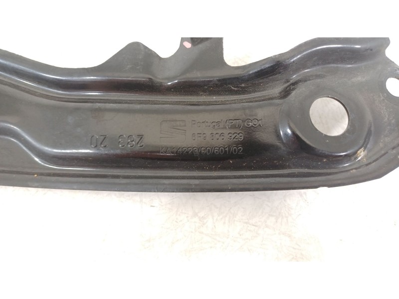 Recambio de travesaño superior para seat arona (kj7, kjp) 1.0 tsi referencia OEM IAM 6F9806929  