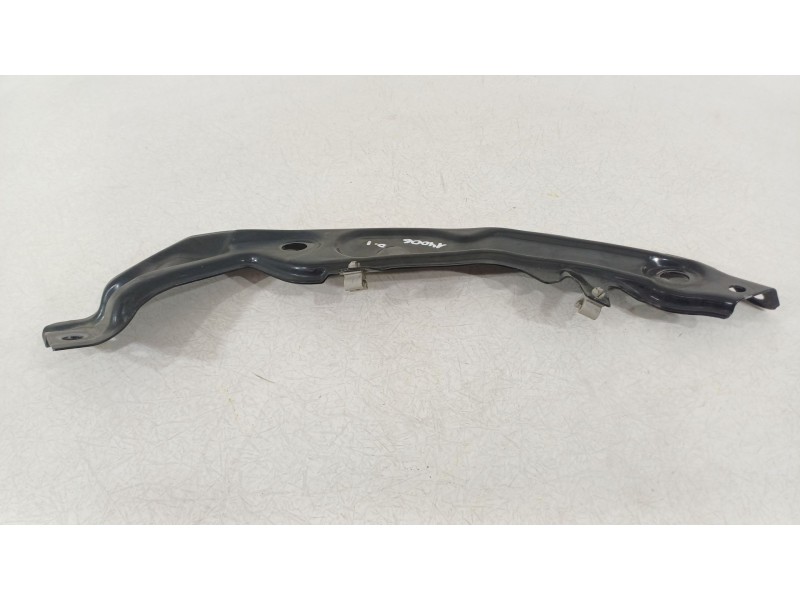 Recambio de travesaño superior para seat arona (kj7, kjp) 1.0 tsi referencia OEM IAM 6F9806929  