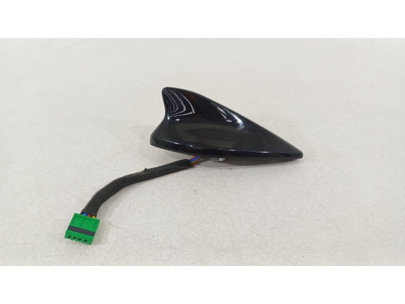 Recambio de antena para kia niro (de) 1.6 gdi hybrid referencia OEM IAM 96210AT300  96210AT300ABP