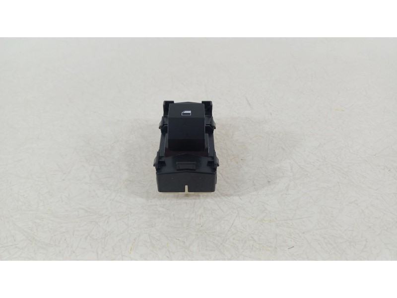 Recambio de mando elevalunas trasero izquierdo para kia niro (de) 1.6 gdi hybrid referencia OEM IAM 93581AT000  