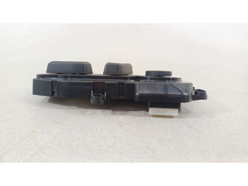 Recambio de mando multifuncion para kia niro (de) 1.6 gdi hybrid referencia OEM IAM 88070CV010CCV  