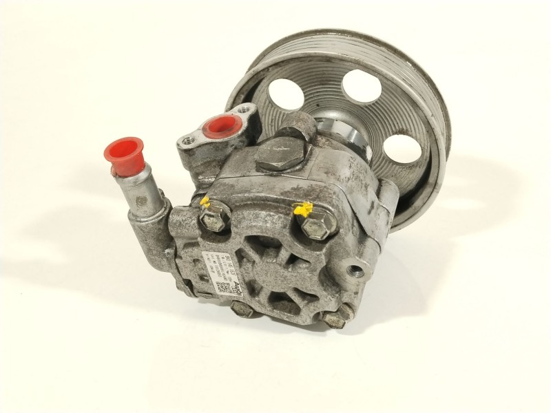 Recambio de bomba direccion para audi a4 ber. (b8) básico referencia OEM IAM 8K0145153F  