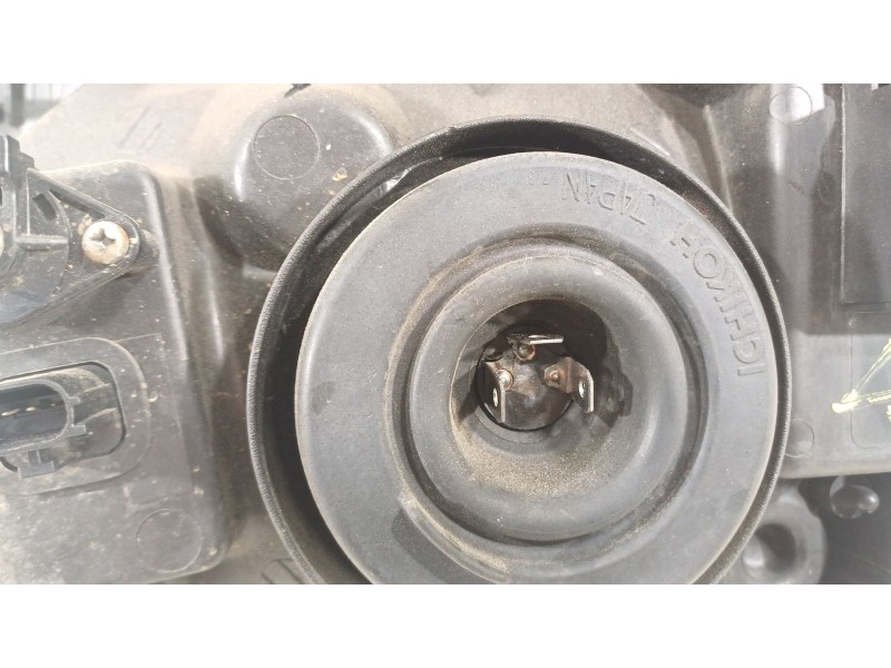 Recambio de faro derecho para nissan x-trail (t30) comfort referencia OEM IAM 260108H925  