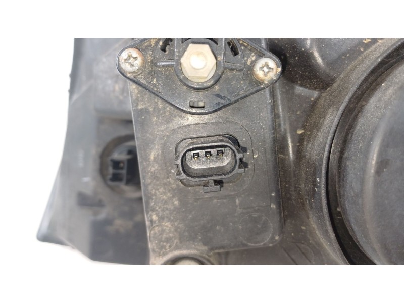 Recambio de faro derecho para nissan x-trail (t30) comfort referencia OEM IAM 260108H925  
