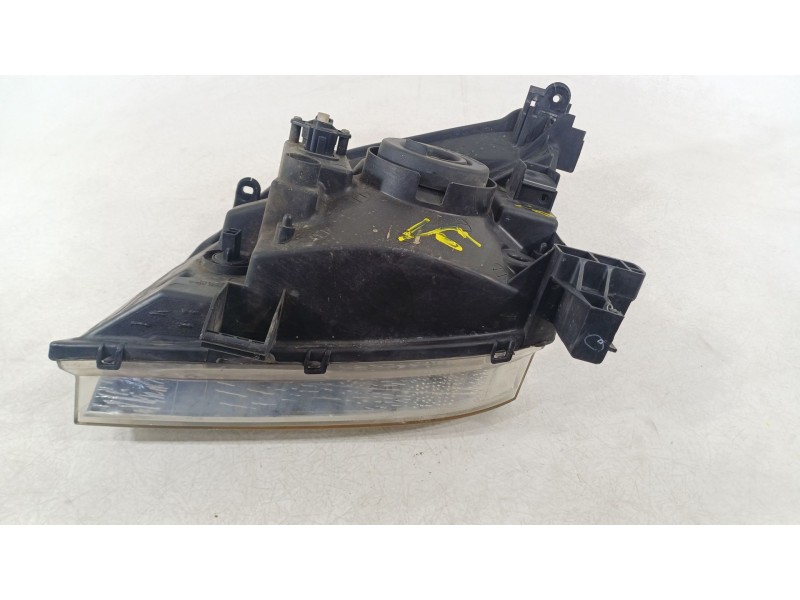 Recambio de faro derecho para nissan x-trail (t30) comfort referencia OEM IAM 260108H925  