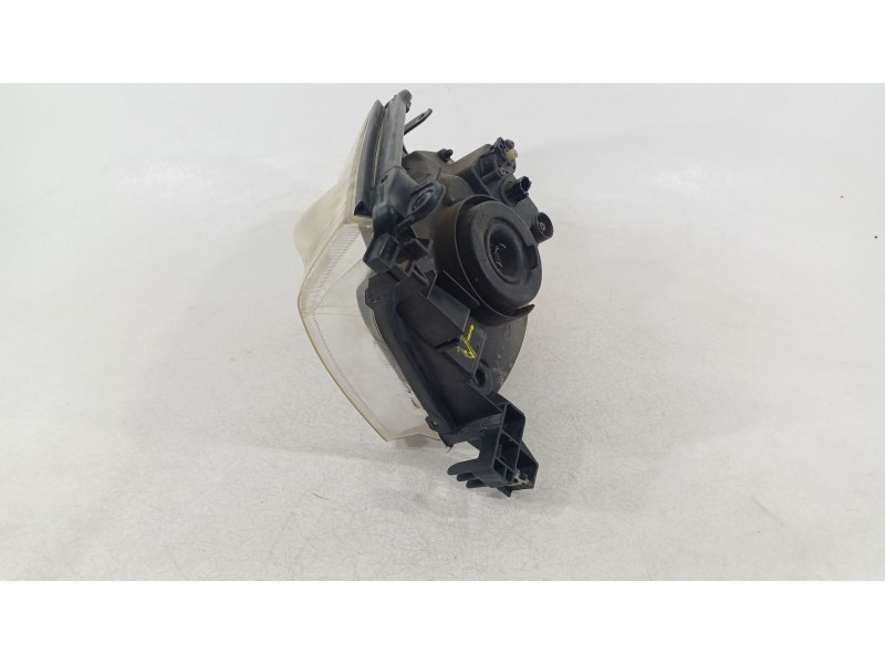 Recambio de faro izquierdo para nissan x-trail (t30) comfort referencia OEM IAM 260608H925  