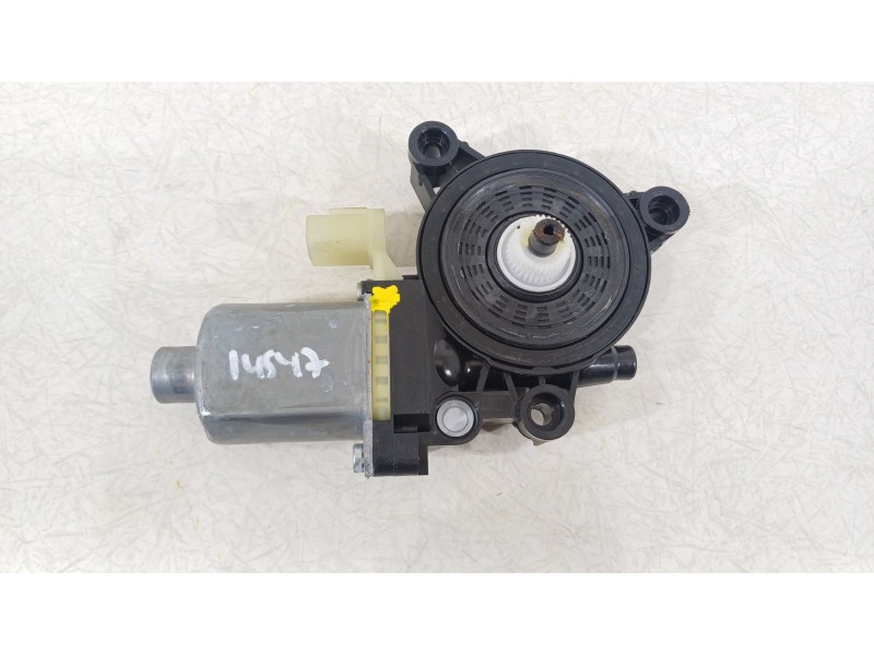 Recambio de motor elevalunas trasero derecho para kia niro (de) 1.6 gdi hybrid referencia OEM IAM 83460AT000  