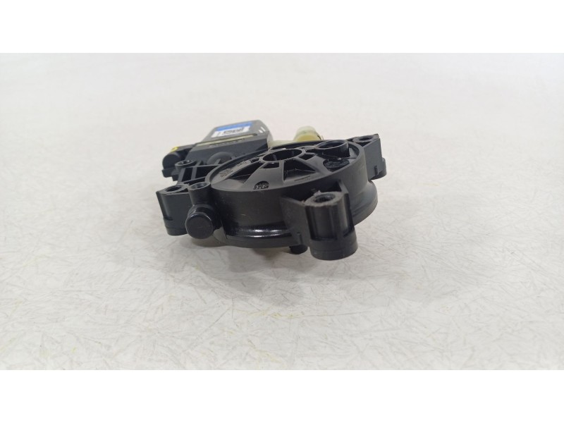Recambio de motor elevalunas trasero izquierdo para kia niro (de) 1.6 gdi hybrid referencia OEM IAM 83450AT000  