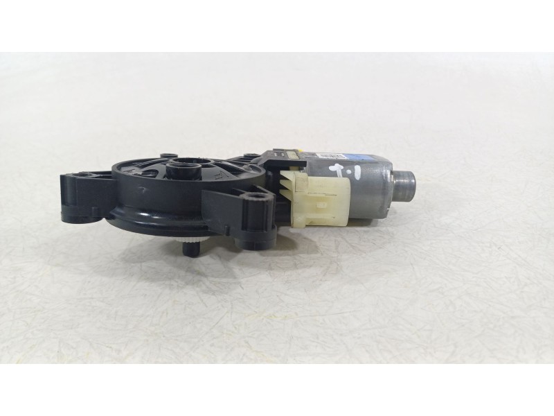 Recambio de motor elevalunas trasero izquierdo para kia niro (de) 1.6 gdi hybrid referencia OEM IAM 83450AT000  