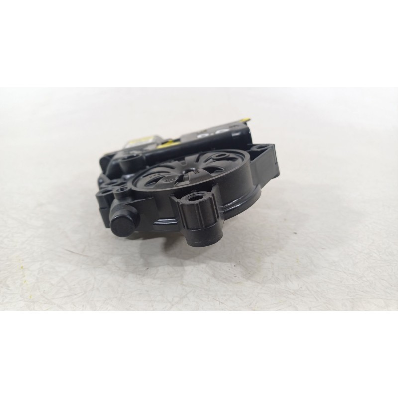 Recambio de motor elevalunas delantero derecho para kia niro (de) 1.6 gdi hybrid referencia OEM IAM 82460AT100  