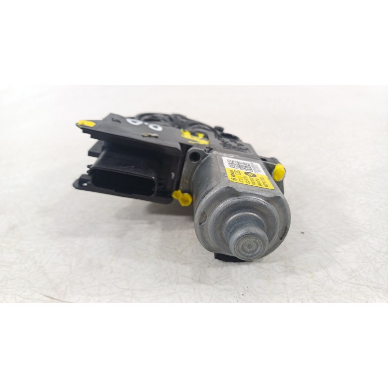 Recambio de motor elevalunas delantero derecho para kia niro (de) 1.6 gdi hybrid referencia OEM IAM 82460AT100  