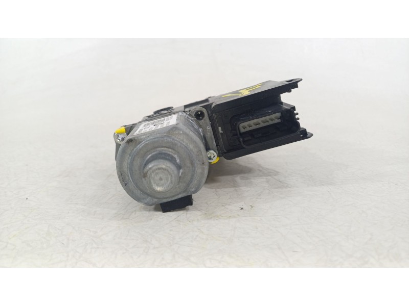 Recambio de motor elevalunas delantero izquierdo para kia niro (de) 1.6 gdi hybrid referencia OEM IAM 82450AT100  