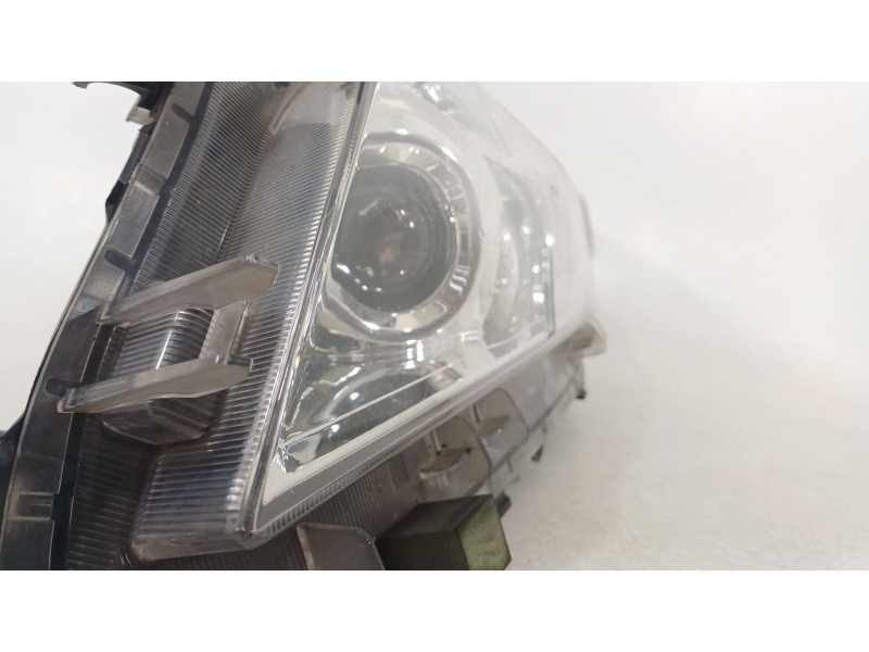 Recambio de faro izquierdo para toyota rav 4 iii (_a3_) 2.2 d (ala35_) referencia OEM IAM 8117042500  