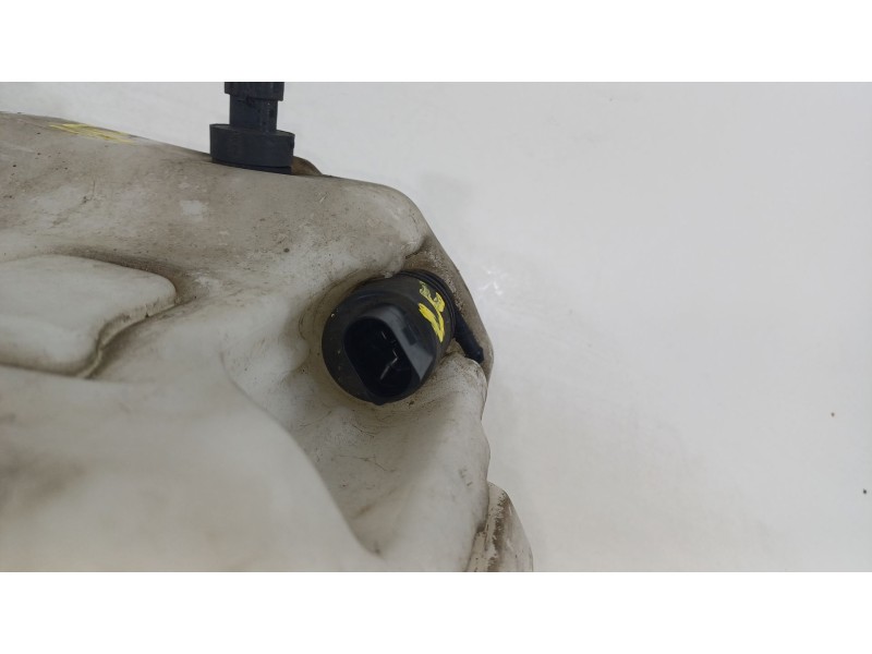 Recambio de deposito limpia para opel ampera (r12) ev 150 referencia OEM IAM 20988414  25976025