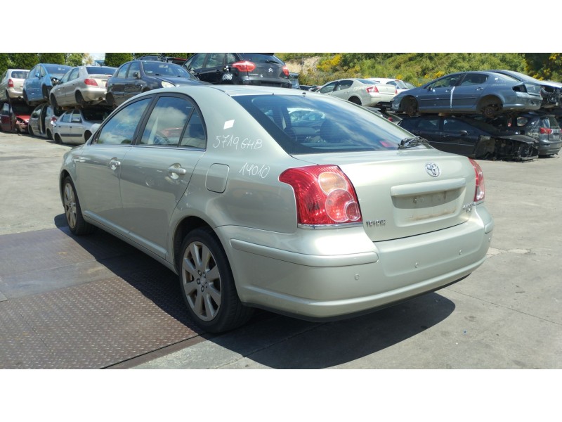 toyota avensis (_t25_) del año 2008