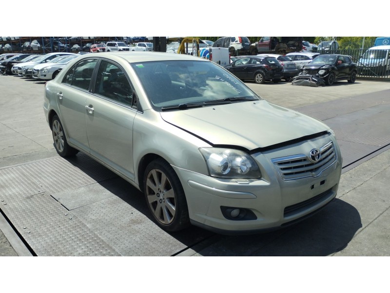 toyota avensis (_t25_) del año 2008