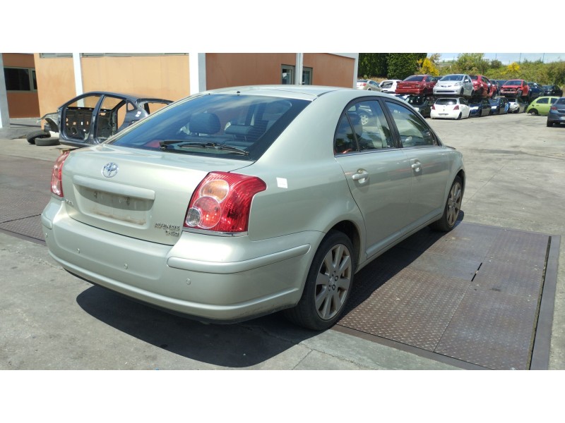 toyota avensis (_t25_) del año 2008