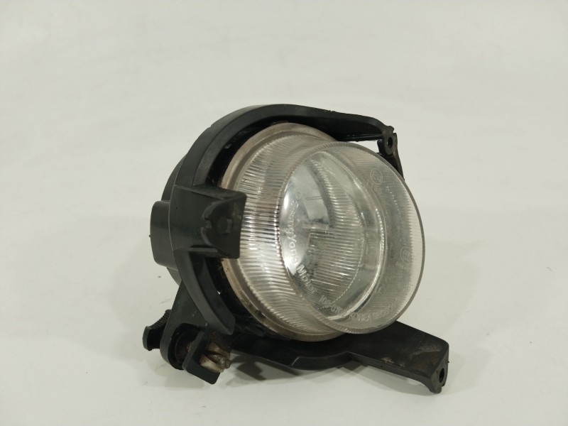 Recambio de faro antiniebla derecho para ssangyong actyon i 200 xdi 4wd referencia OEM IAM 8320221001  