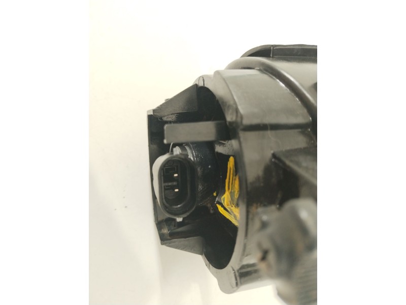 Recambio de faro antiniebla derecho para ssangyong actyon i 200 xdi 4wd referencia OEM IAM 8320221001  