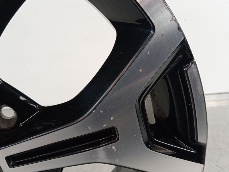 Recambio de llanta para dacia duster ii sl 2019 referencia OEM IAM 403006285R  