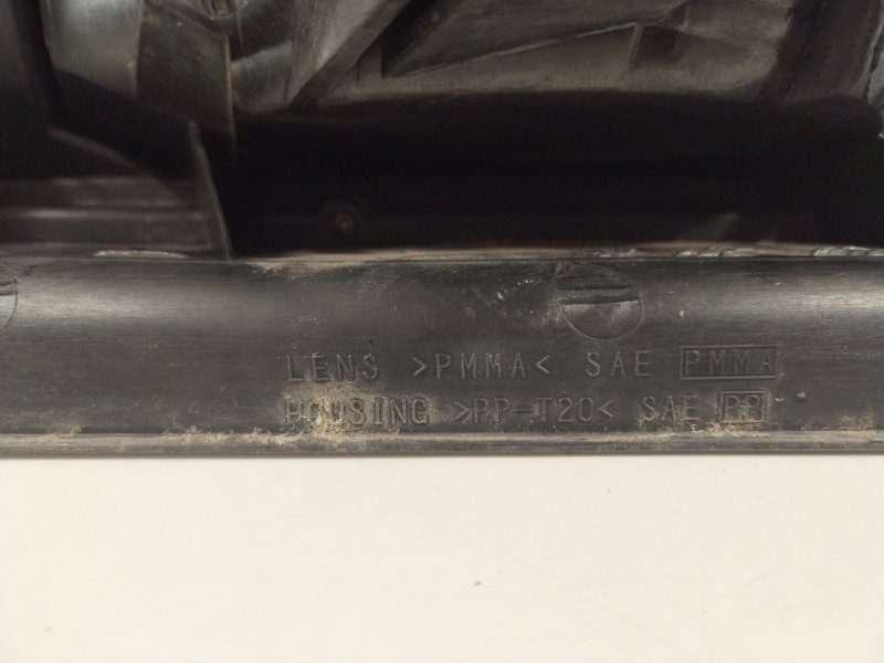 Recambio de piloto trasero derecho para nissan x-trail (t30) comfort referencia OEM IAM 26550EQ025  