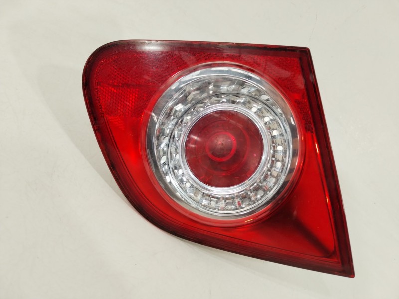 Recambio de piloto trasero izquierdo en porton para volkswagen passat berlina (3c2) advance plus referencia OEM IAM 3C5945093E  