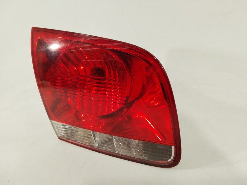 Recambio de piloto trasero izquierdo en porton para volkswagen touareg (7la) tdi r5 referencia OEM IAM 7L6945093H  