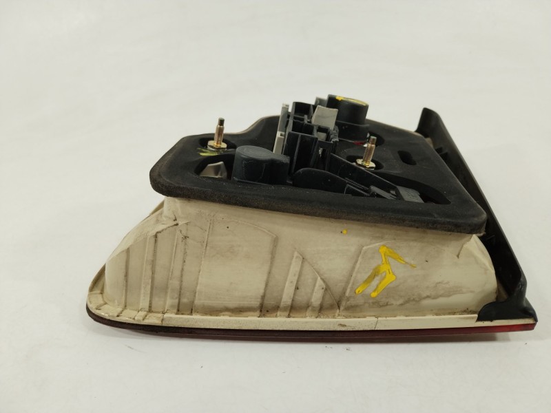 Recambio de piloto trasero izquierdo en porton para volkswagen touareg (7la) tdi r5 referencia OEM IAM 7L6945093H  