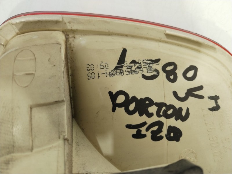 Recambio de piloto trasero izquierdo en porton para volkswagen touareg (7la) tdi r5 referencia OEM IAM 7L6945093H  