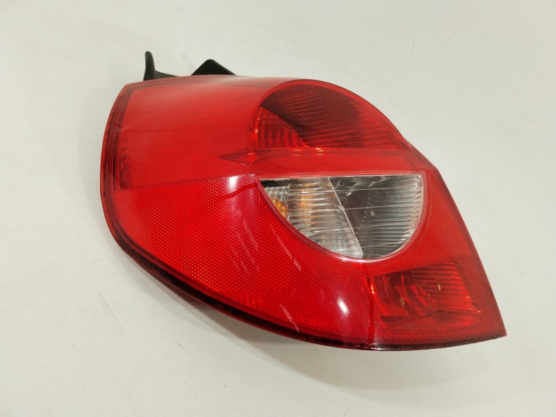 Recambio de piloto trasero izquierdo para renault clio iii exception referencia OEM IAM 8200459962  