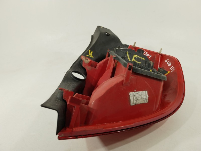 Recambio de piloto trasero izquierdo para renault clio iii exception referencia OEM IAM 8200459962  