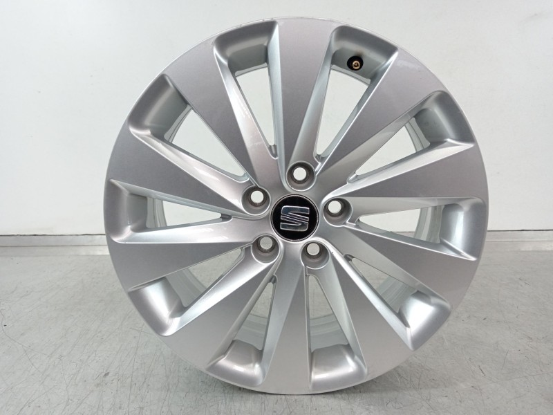 Recambio de llanta para seat arona xperience referencia OEM IAM 6F9601025  
