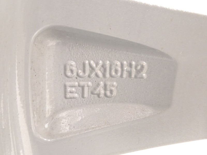 Recambio de llanta para seat arona xperience referencia OEM IAM 6F9601025  