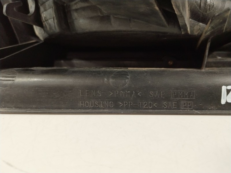 Recambio de piloto trasero izquierdo para nissan x-trail (t30) comfort referencia OEM IAM 26555EQ025  